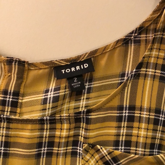 Plaid Top - Picture 2 of 6
